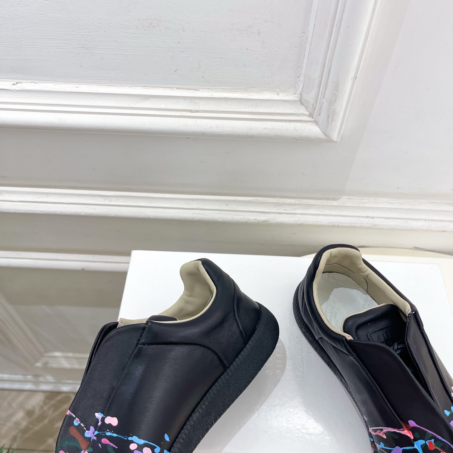 Maison Margiela Black Future Low-Top Sneakers - DesignerGu
