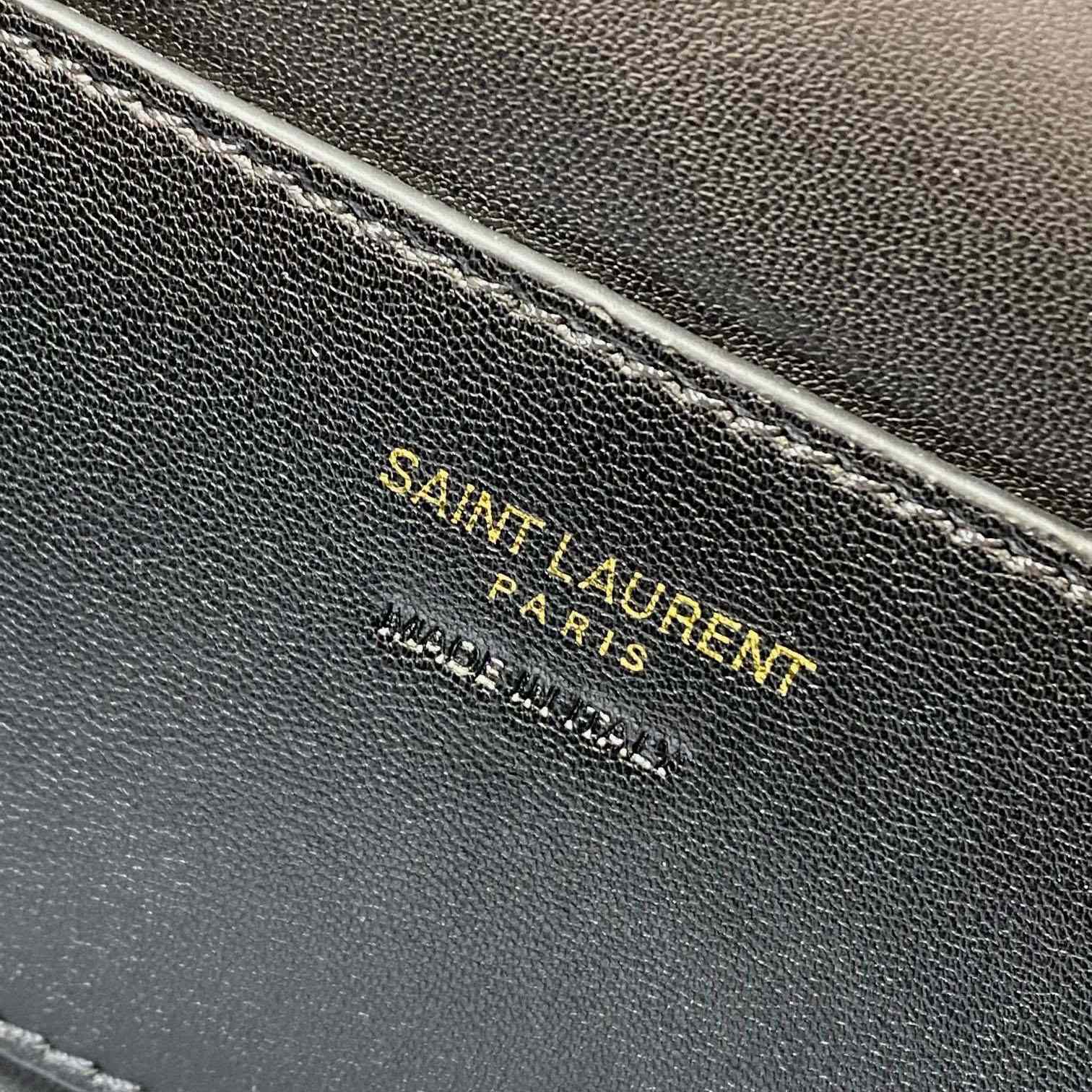 Saint Laurent GABY Vanity large In Suede - DesignerGu