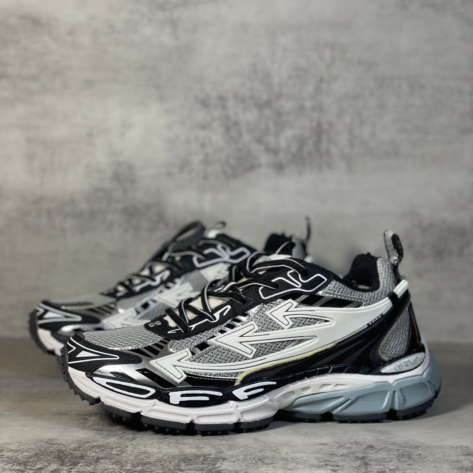 Off-White Be Right Back Paris Sneakers - DesignerGu