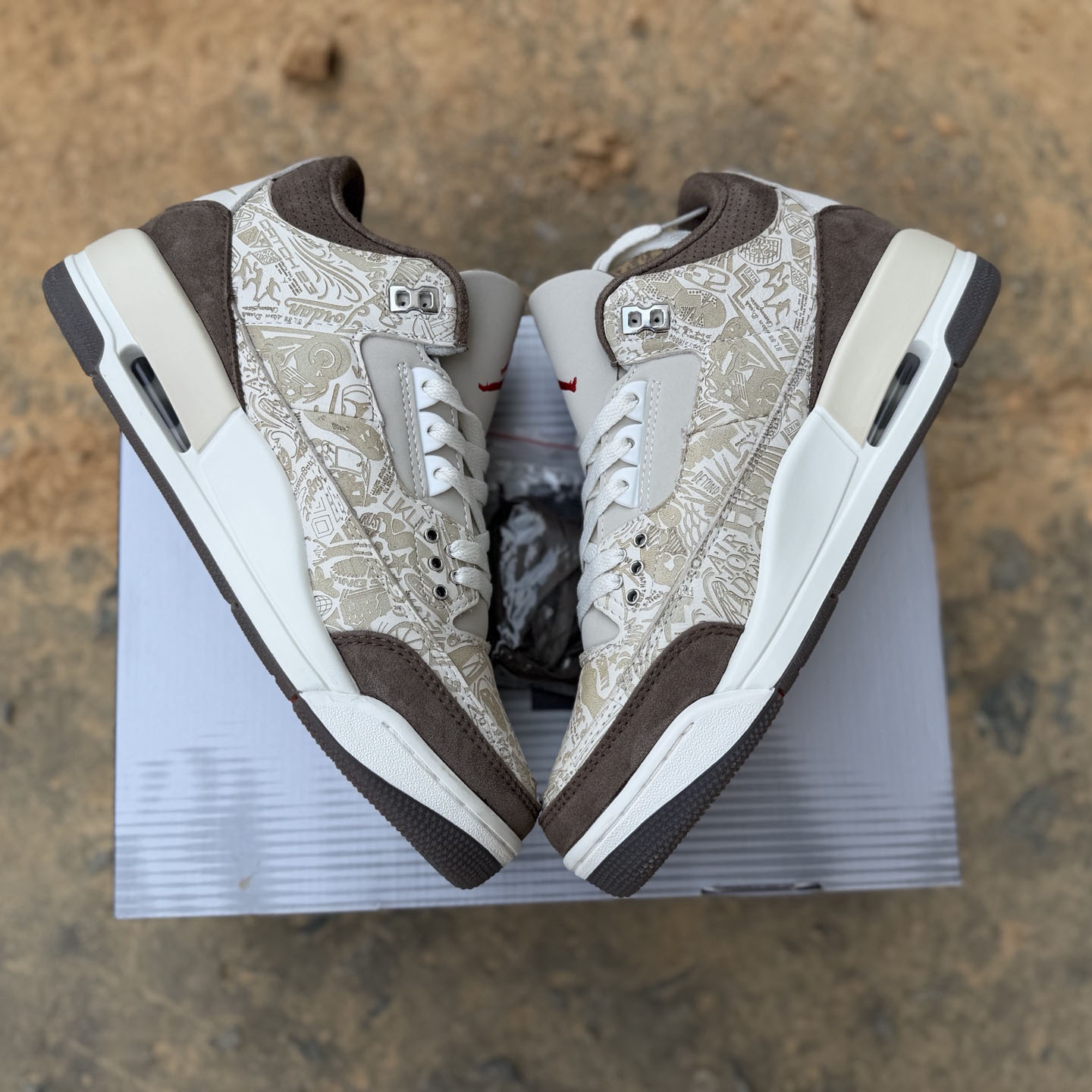 Air Jordan 3 Retro Laser Sneakers   JA1369-001 - DesignerGu