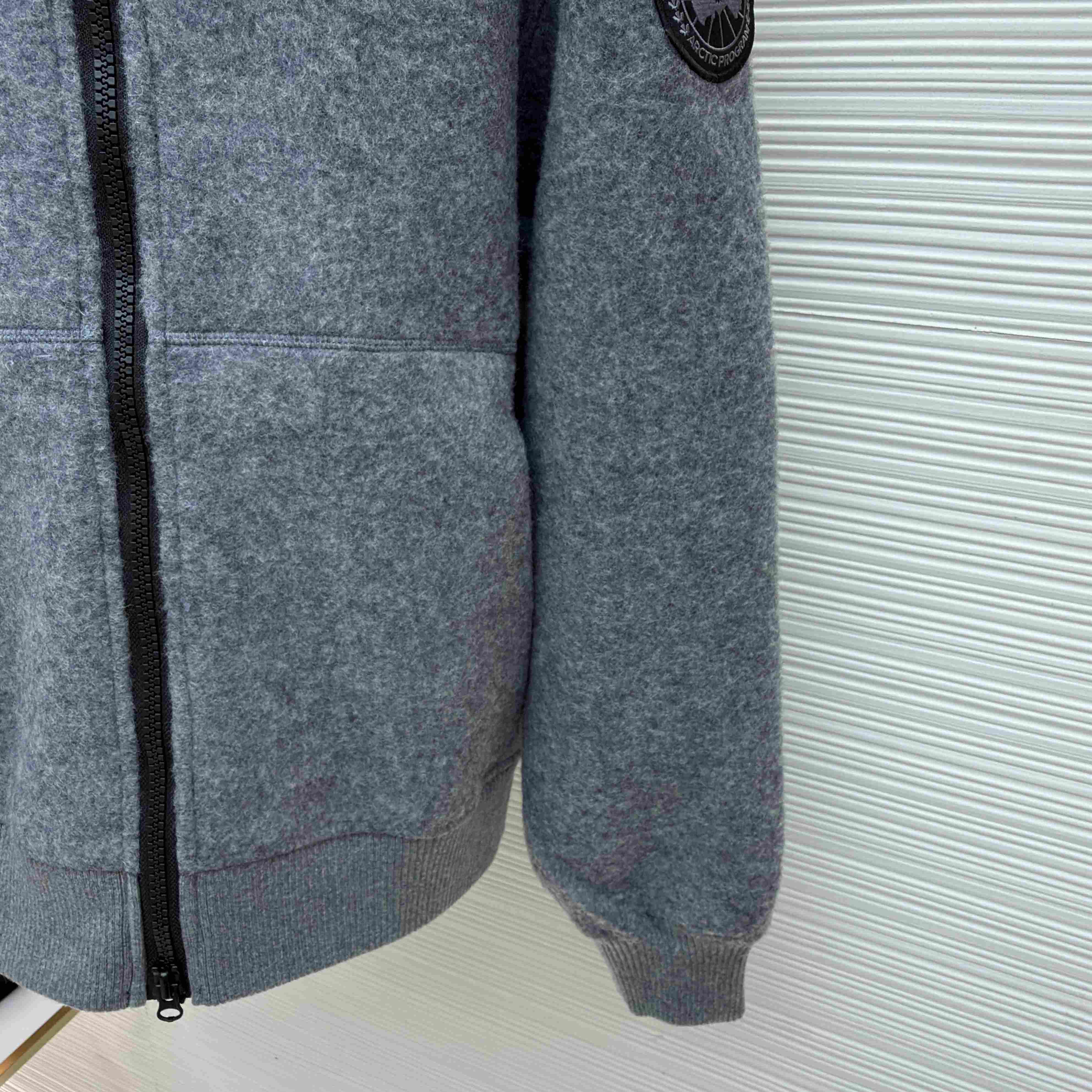 Canada Goose Chilliwack Fleece Hooded Bomber Jacket - DesignerGu