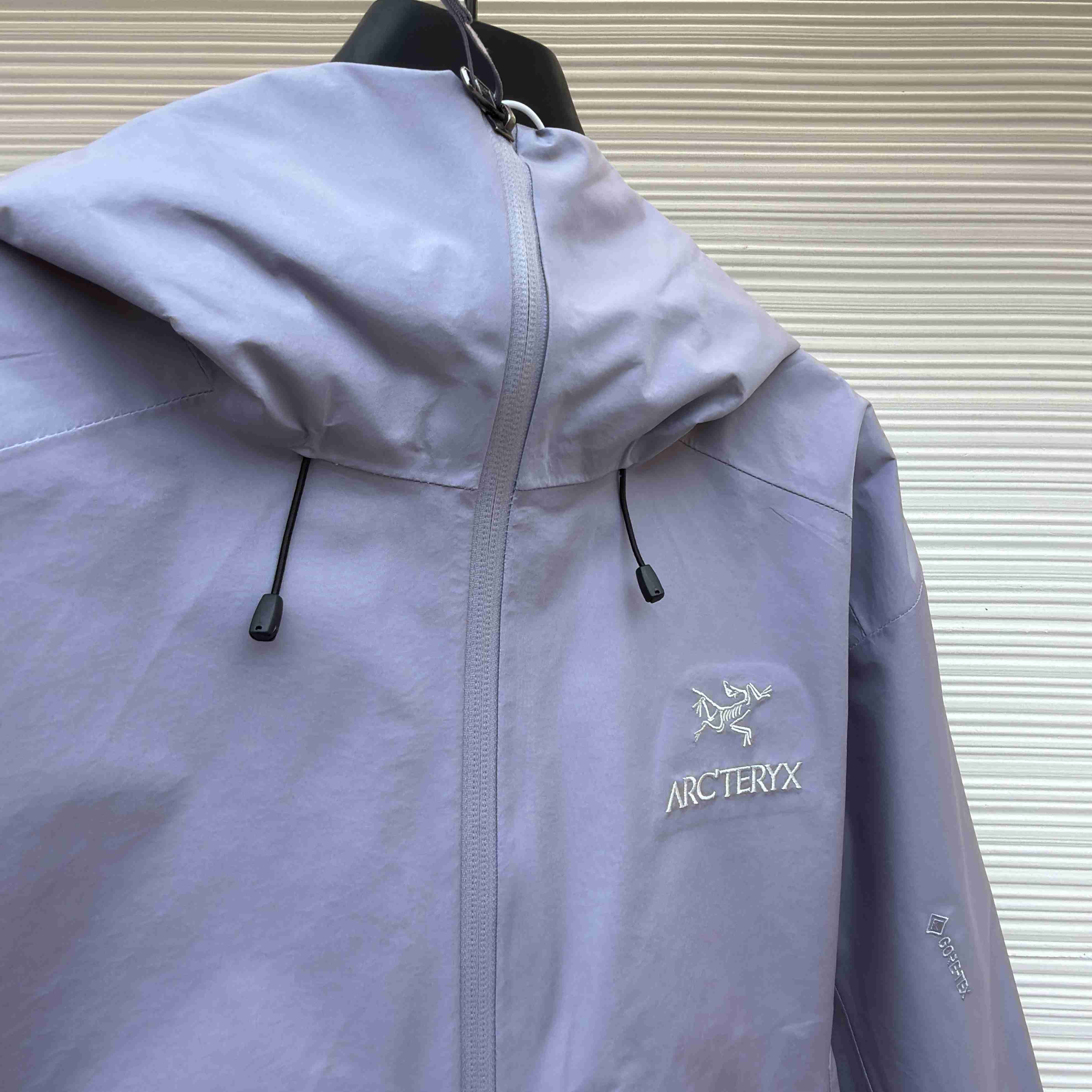 Arc'teryx Beta LT Jacket  - DesignerGu