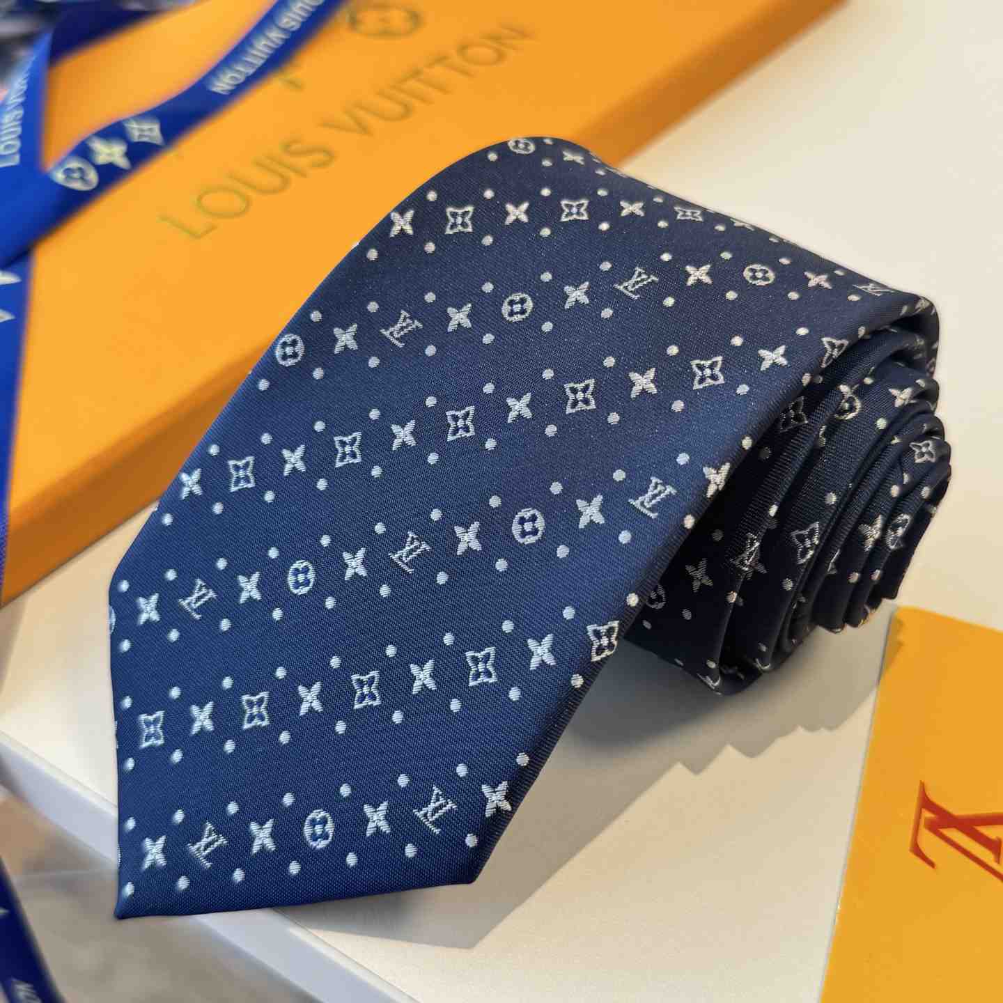 Louis Vuitton Stormy Monogram Tie M97812 - DesignerGu